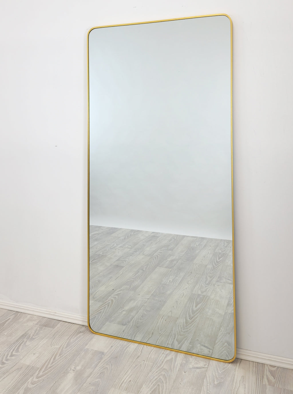 Cecilia Mirror